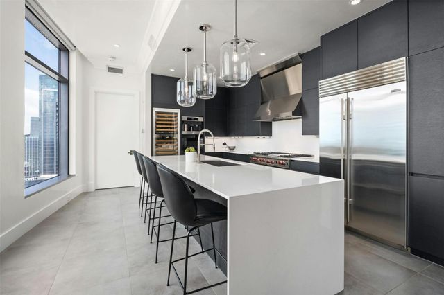 200 Congress Ave 41Q, Austin, TX 78701