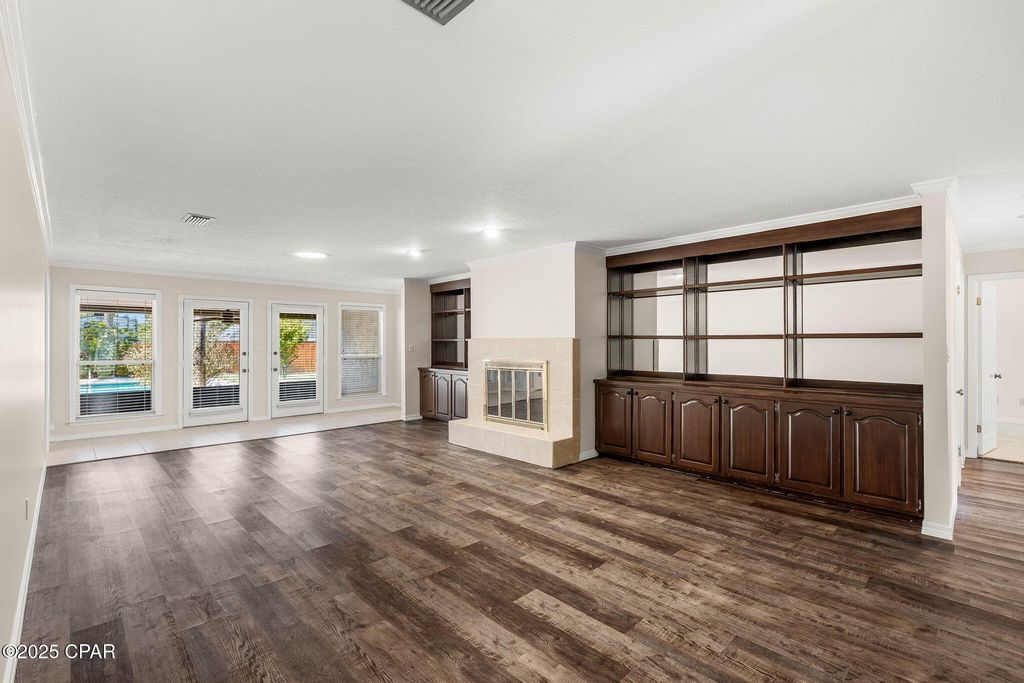 Image 8 of property listing at 105 Colony Bay Harbour Drive, Panama City Beach, FL 32407