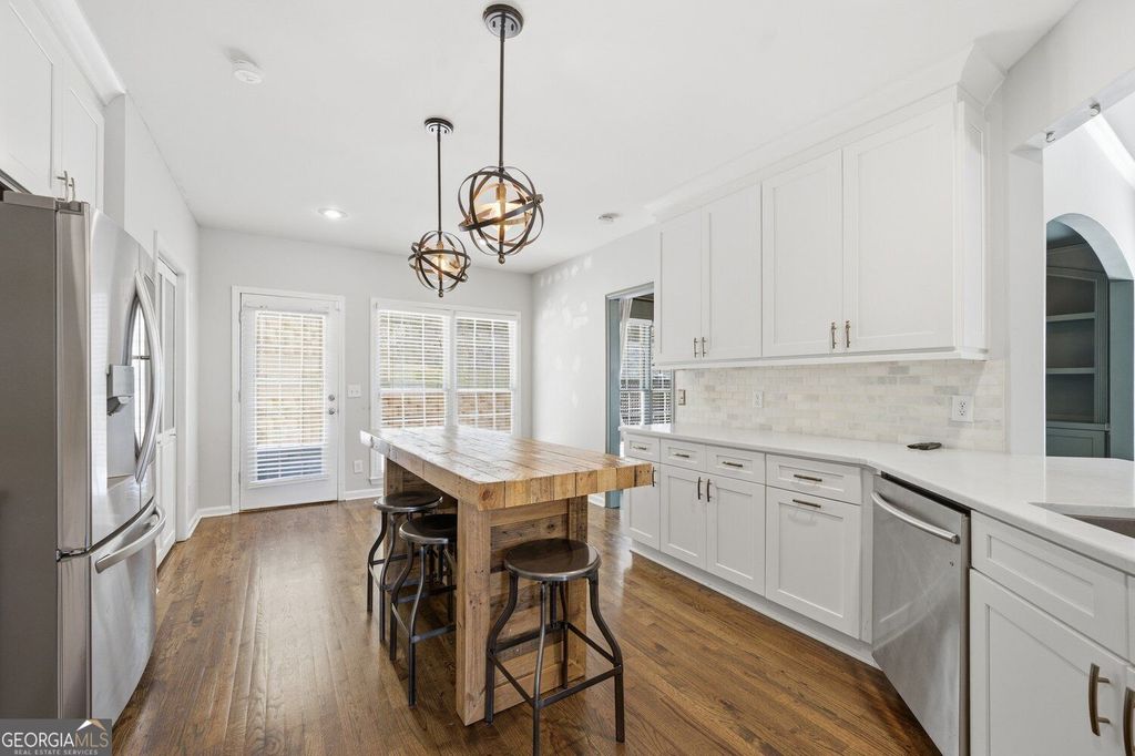 2041 Castlemaine Circle, Woodstock, GA 30189 — photo 2