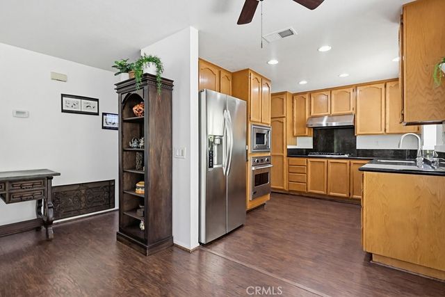 17711 Silverstream, Canyon Country, CA 91387