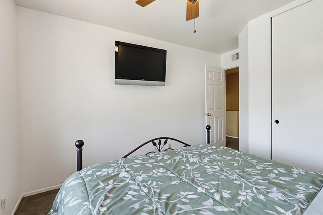 17711 Silverstream, Canyon Country, CA 91387