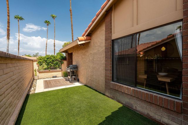6 Joya Drive, Palm Desert, CA 92260