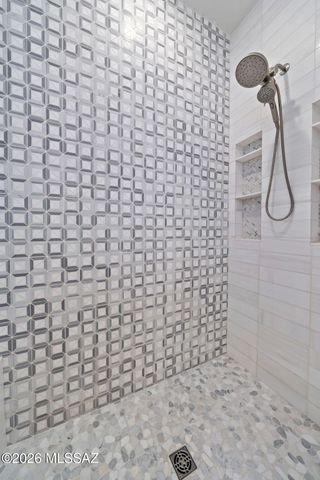 5057 N Valley Vista Drive, Tucson, AZ 85750