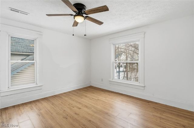 480 Bell Street, Akron, OH 44307