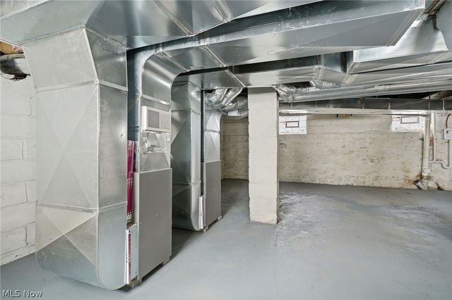 480 Bell Street, Akron, OH 44307