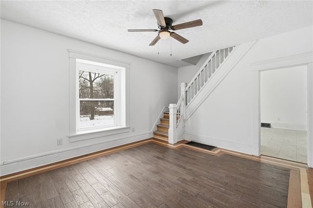 480 Bell Street, Akron, OH 44307