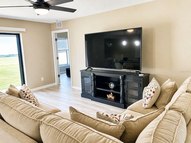 1604 ELLINGTON DRIVE, Dundee, FL 33838