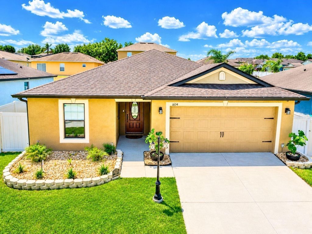 1604 ELLINGTON DRIVE, Dundee, FL 33838