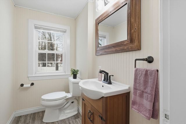 612 Chandler St, Tewksbury, MA 01876