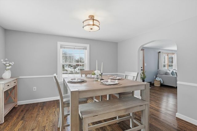 612 Chandler St, Tewksbury, MA 01876