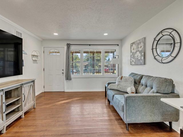 125 Gill Drive, Midwest City, OK 73110