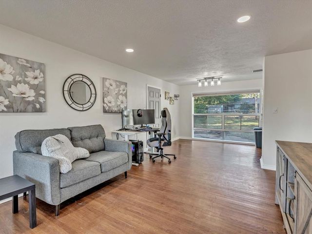 125 Gill Drive, Midwest City, OK 73110