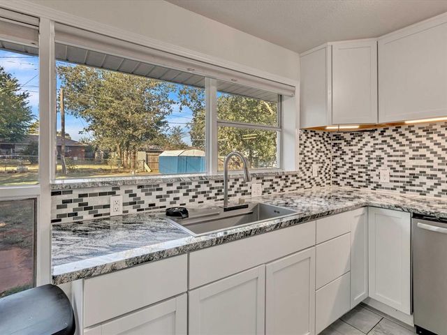 125 Gill Drive, Midwest City, OK 73110