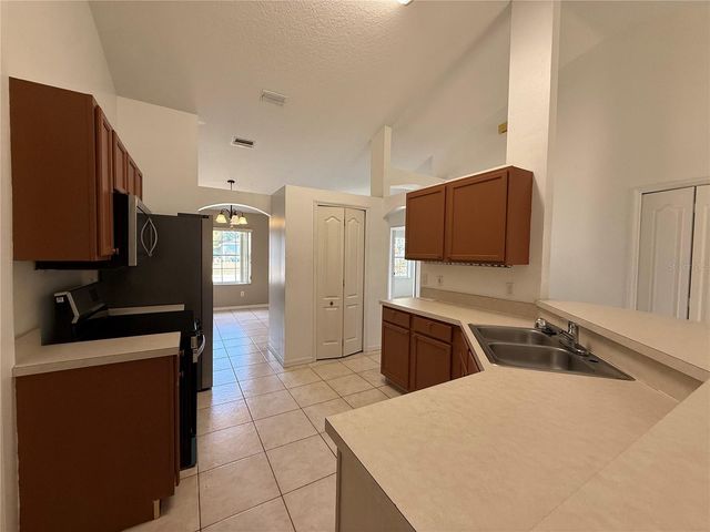 38 PEBBLEWOOD LANE, Palm Coast, FL 32164