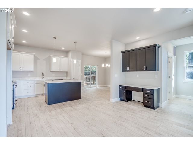 2910 Ne KLAMATH Pl, Newport, OR 97365