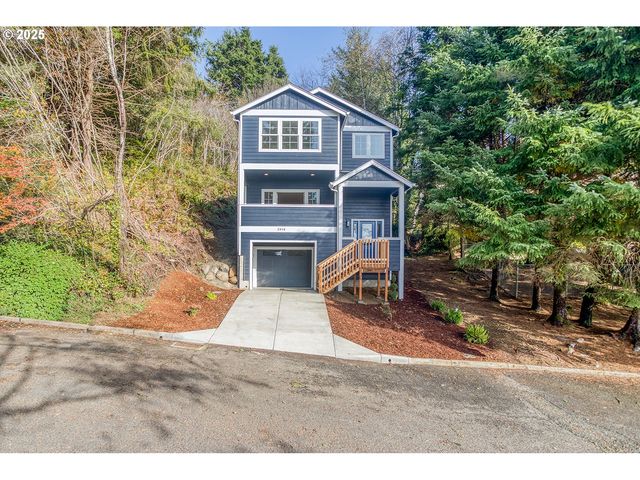 2910 Ne KLAMATH Pl, Newport, OR 97365