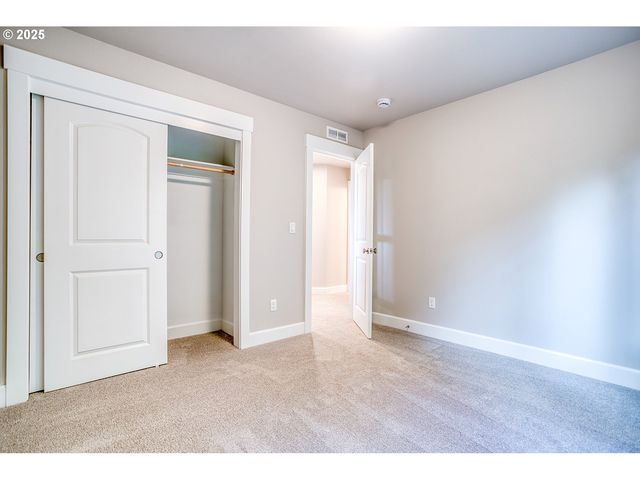 2910 Ne KLAMATH Pl, Newport, OR 97365