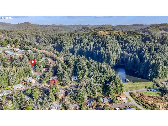 2910 Ne KLAMATH Pl, Newport, OR 97365