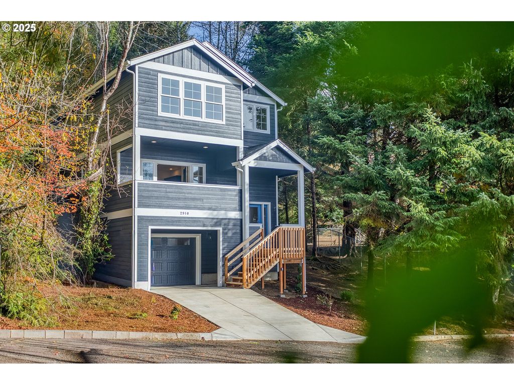 2910 Ne KLAMATH Pl, Newport, OR 97365