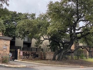 11815 Vance Jackson, San Antonio, TX 78230