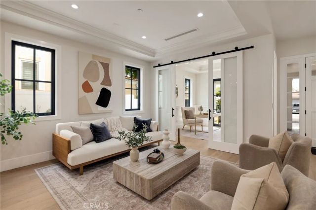 1820 9th Street, Manhattan Beach, CA 90266