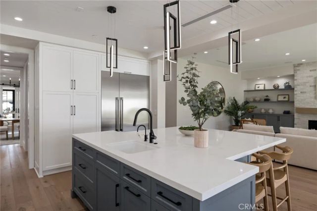 1820 9th Street, Manhattan Beach, CA 90266