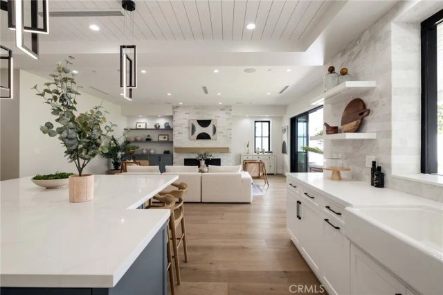 1820 9th Street, Manhattan Beach, CA 90266