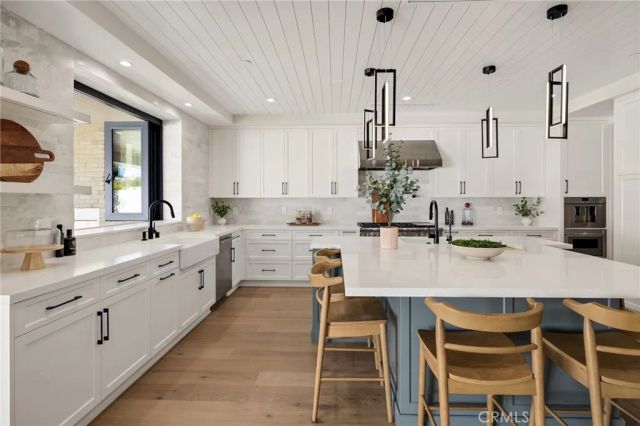 1820 9th Street, Manhattan Beach, CA 90266