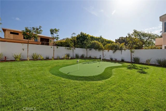 1820 9th Street, Manhattan Beach, CA 90266