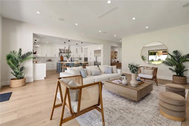 1820 9th Street, Manhattan Beach, CA 90266