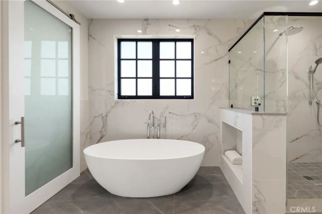 1820 9th Street, Manhattan Beach, CA 90266