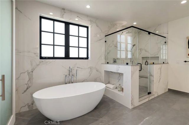 1820 9th Street, Manhattan Beach, CA 90266