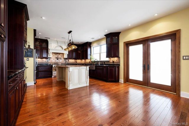 1137 Northern Boulevard, Baldwin, NY 11510