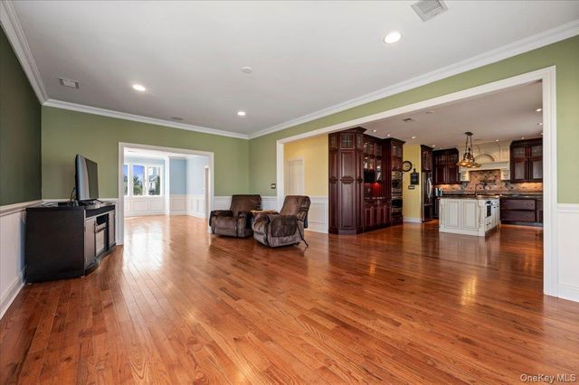 1137 Northern Boulevard, Baldwin, NY 11510