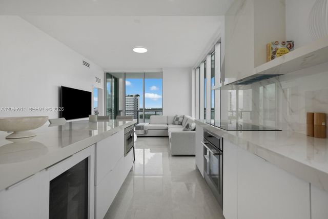 7930 East Dr 1208, North Bay Village, FL 33141