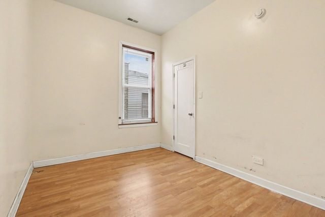 5718 S GREEN Street, Chicago, IL 60621