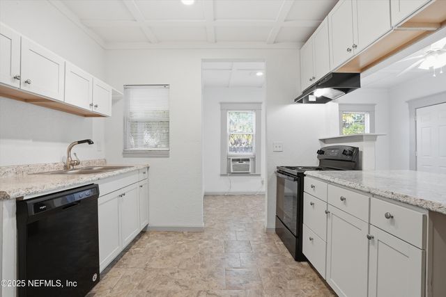 911 PHILLIPS Street, Jacksonville, FL 32207