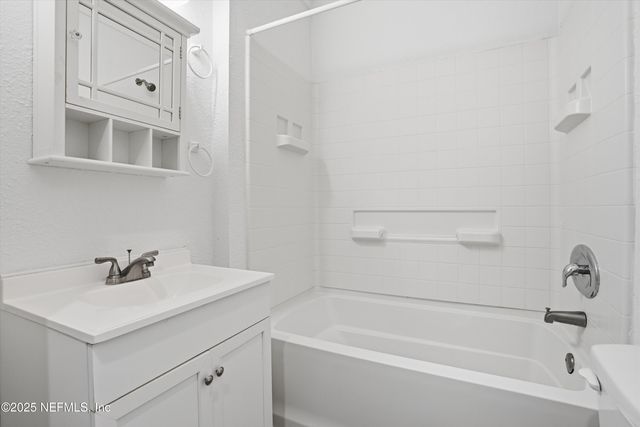 911 PHILLIPS Street, Jacksonville, FL 32207