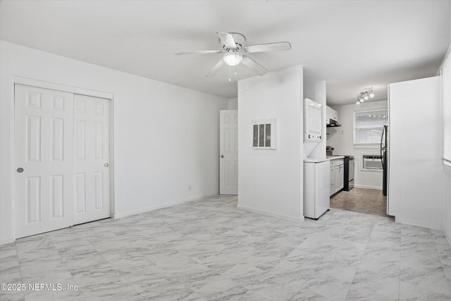 911 PHILLIPS Street, Jacksonville, FL 32207