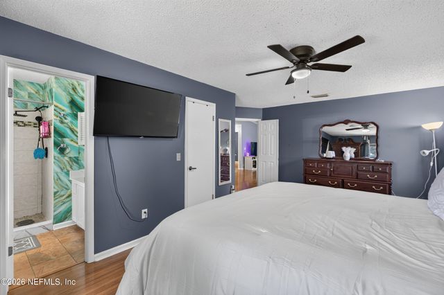 8005 FLEUR DE LIS Drive, Jacksonville, FL 32277