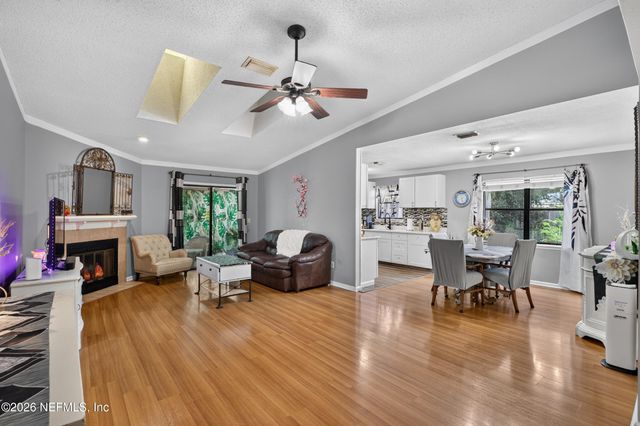 8005 FLEUR DE LIS Drive, Jacksonville, FL 32277