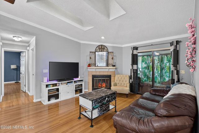 8005 FLEUR DE LIS Drive, Jacksonville, FL 32277