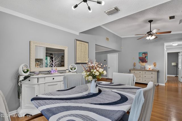 8005 FLEUR DE LIS Drive, Jacksonville, FL 32277