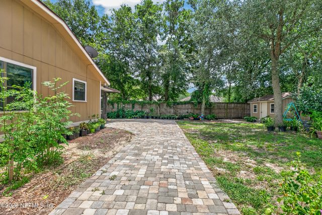 8005 FLEUR DE LIS Drive, Jacksonville, FL 32277