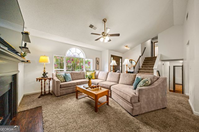 2757 Ivey Park Drive NW, Kennesaw, GA 30144