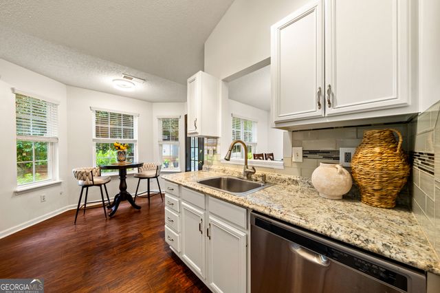 2757 Ivey Park Drive NW, Kennesaw, GA 30144
