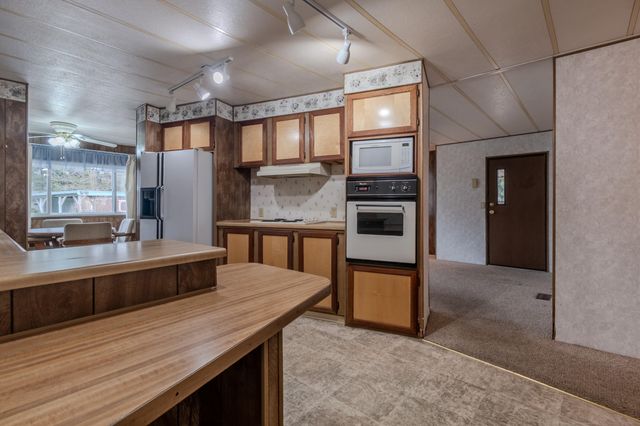 315 W Evans Creek UNIT 22, Rogue River, OR 97537