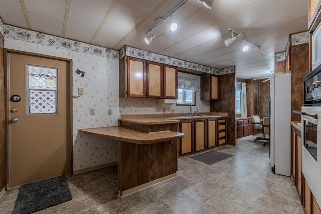 315 W Evans Creek UNIT 22, Rogue River, OR 97537