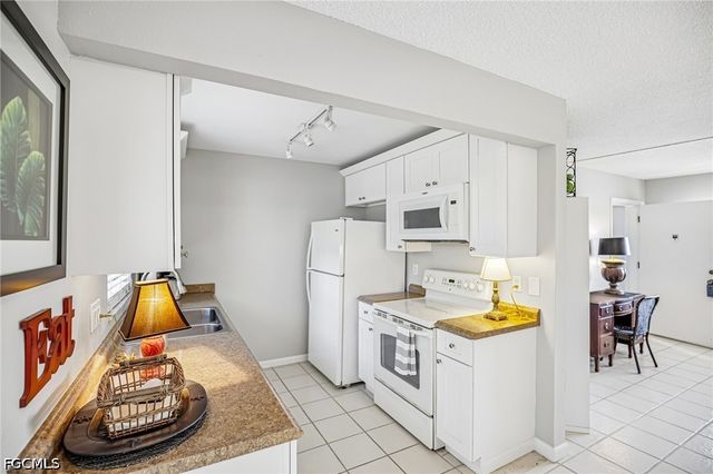 1514 Edgewater CIR 3A, Fort Myers, FL 33919