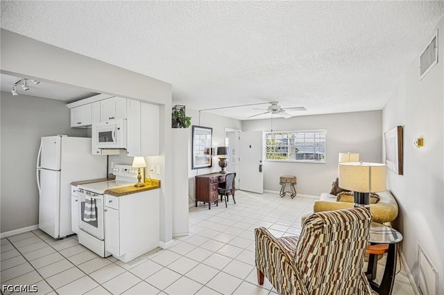 1514 Edgewater CIR 3A, Fort Myers, FL 33919
